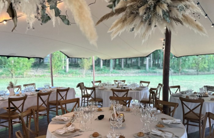 Barbara & Gabriel
Thank you, Nadia and Pascal! A harmonious and complementary duo that will support you throughout. Good humor, shared great ideas, kindness, and passion for their profession. We wish them great success in their work! Thank you both.