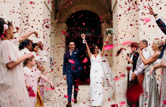 Meghann & Baptiste
Pascal and Nadia provided us with perfect support on the big day. The coordination and organization of our wedding were a success from start to finish thanks to them. Always available for our vendors, our guests, and us, they were attentive and responsive. Their kindness is also worth noting! It was a superb experience for such an important day. Thank you both!